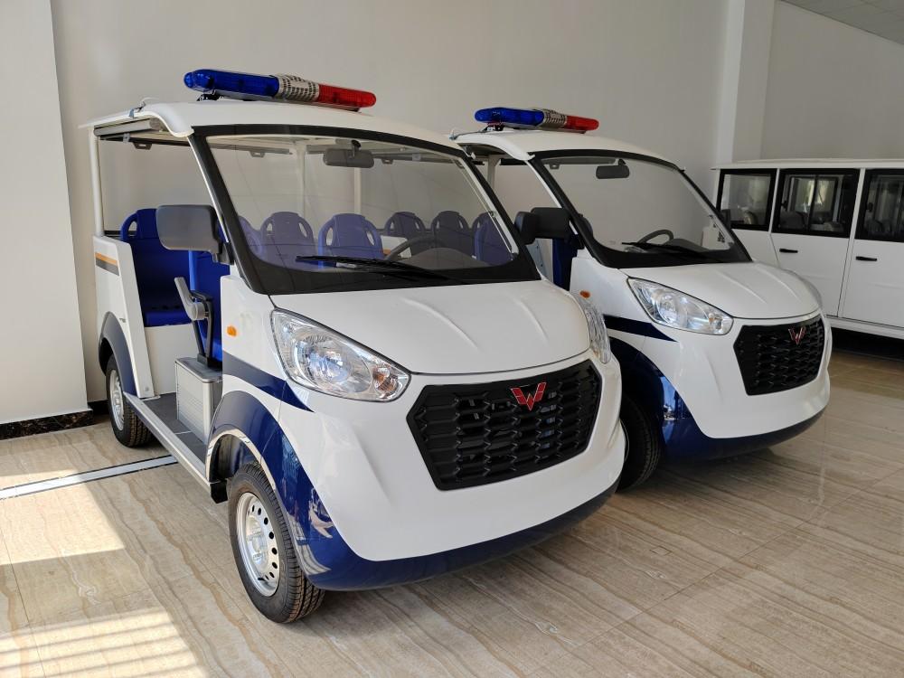 五菱四轮巡逻车