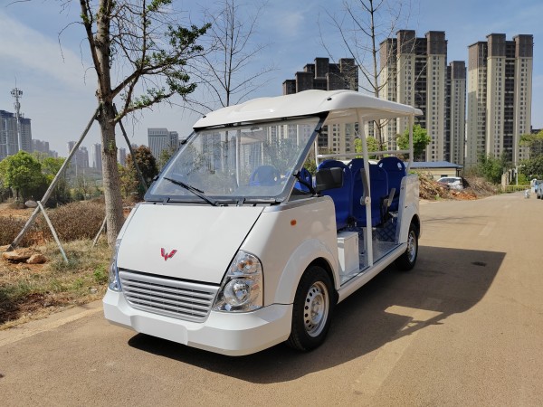 五菱8座电动观光车