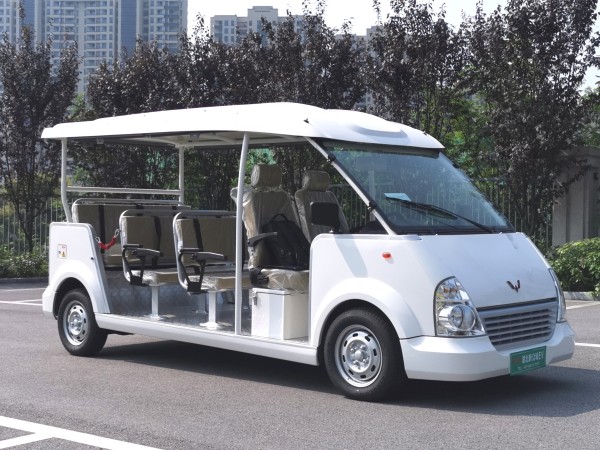五菱11座电动观光车