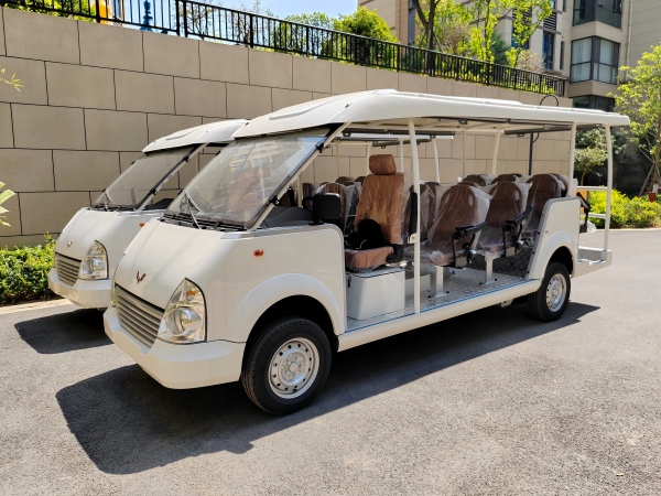 五菱14座电动观光车