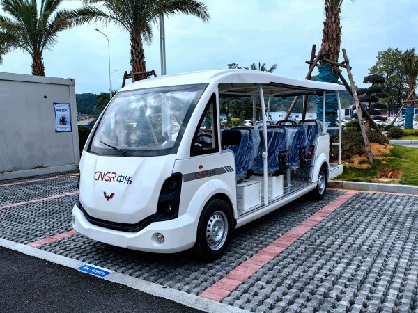 五菱14座电动观光车